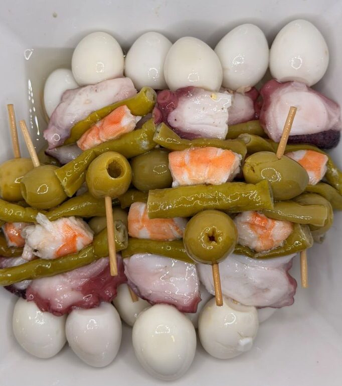 GILDA LANGOSTINO PULPO HUEVO DE CODORDIZ